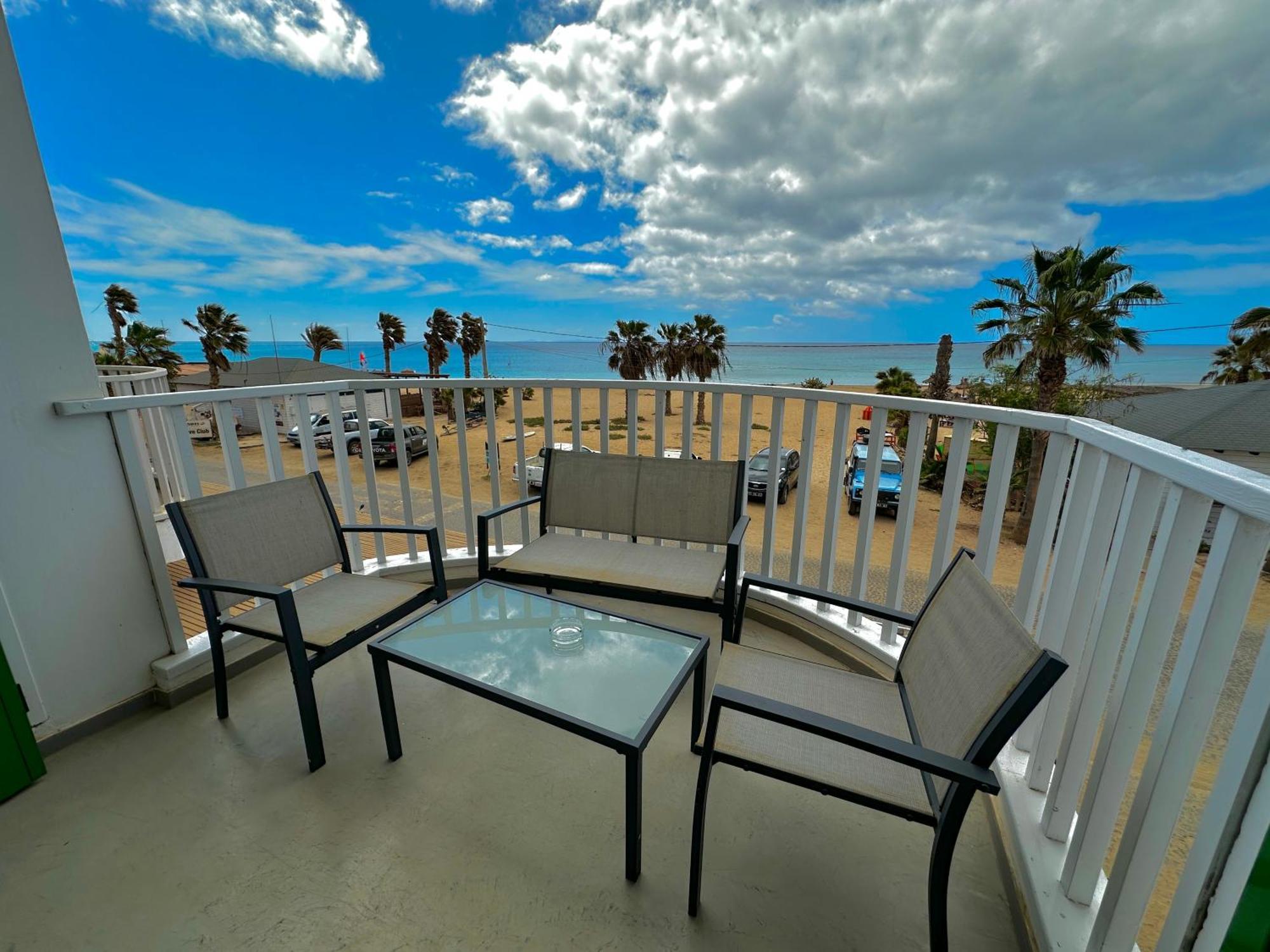 Leme Bedje Sea View - By Bobbywashere Santa Maria Exterior foto